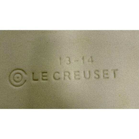 Le Creuset 13-14 Oval Stoneware Baking Dish Marine Blue 2.6 Qt NEW Unused France - Picture 2 of 9